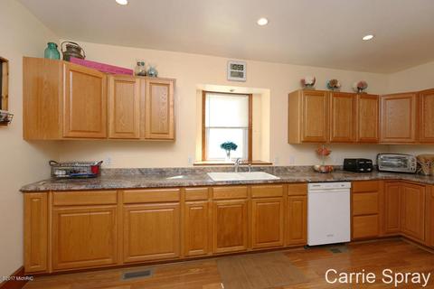 2402 W Sidney Rd, Sidney, MI 48885 photo 9