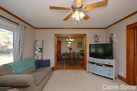 2402 W Sidney Rd, Sidney, MI 48885 photo 6