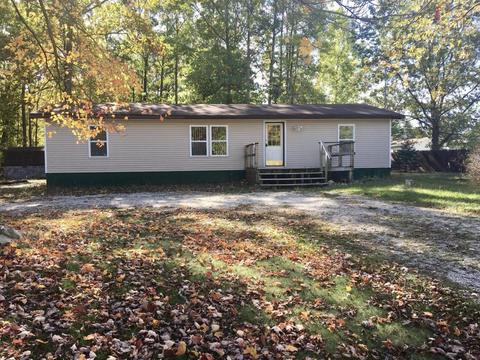 9370 Merle Dr, Crystal, MI 48818 photo 4