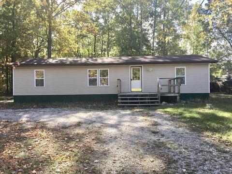 9370 Merle Dr, Crystal, MI 48818 photo 1
