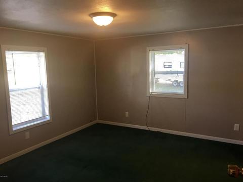 9370 Merle Dr, Crystal, MI 48818 photo 18
