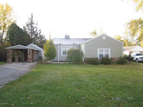 336 Apache Dr, Fremont, MI 49412 photo 1