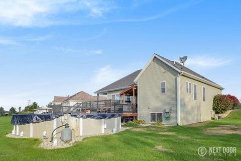 1832 Railside Ct, Dorr, MI 49323 photo 5