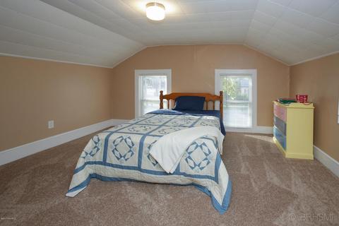 227 E Bridge St, Plainwell, MI 49080 photo 17