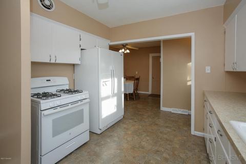 227 E Bridge St, Plainwell, MI 49080 photo 6