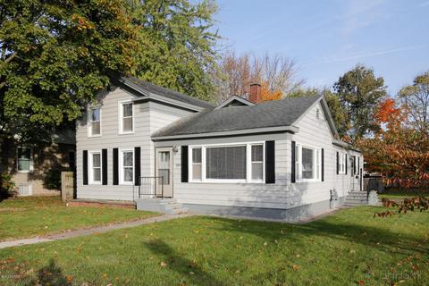 227 E Bridge St, Plainwell, MI 49080 photo 1