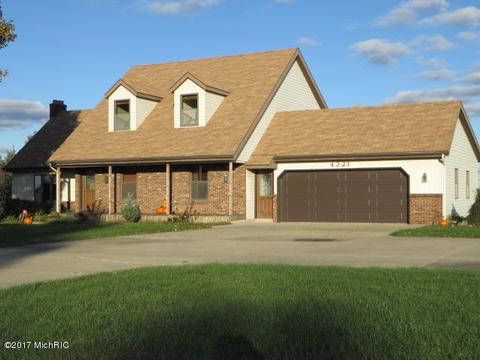 4321 32nd St, Dorr, MI 49323 photo 1