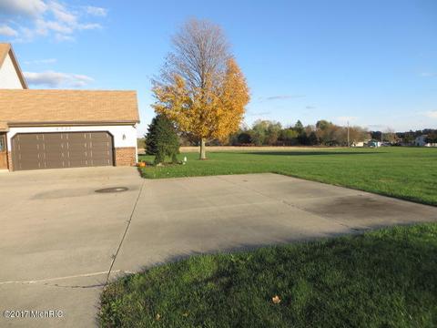 4321 32nd St, Dorr, MI 49323 photo 4