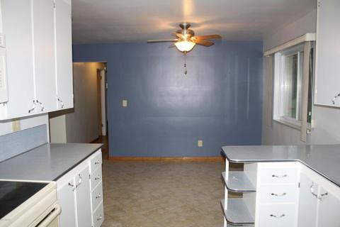 16589 E Augusta Dr, Augusta, MI 49012 photo 6
