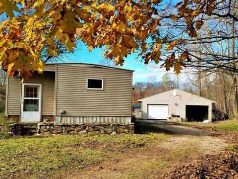 4073 E Shr, Stanton, MI 48888 photo 4