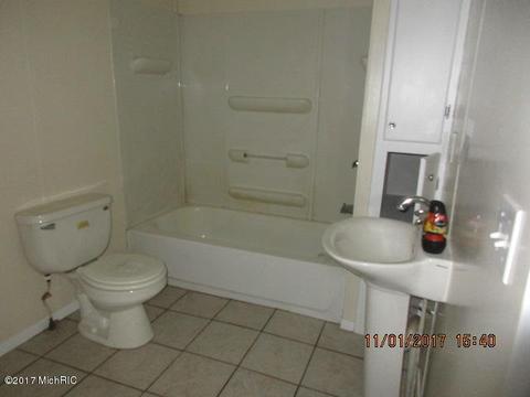 2764 W Ab Ave, Plainwell, MI 49080 photo 4