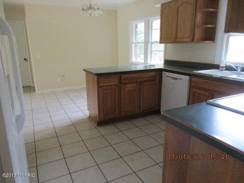 2764 W Ab Ave, Plainwell, MI 49080 photo 3