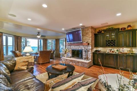 14326 Bluff Rd, Lakeside, MI 49116 photo 5