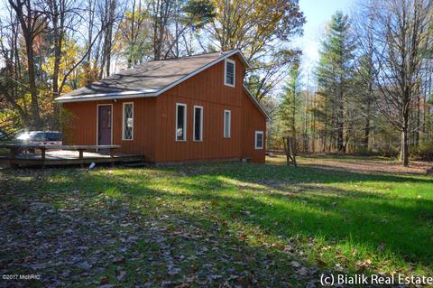 7750 E 36th St, Newaygo, MI 49337 photo 2
