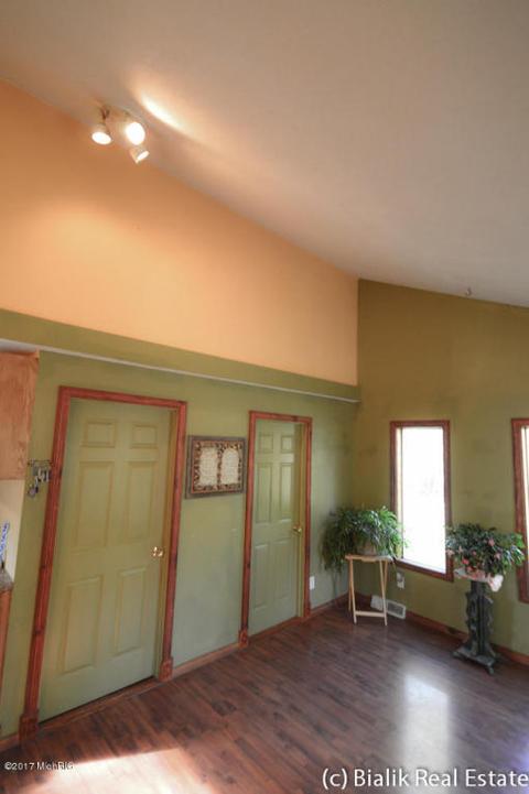 7750 E 36th St, Newaygo, MI 49337 photo 11