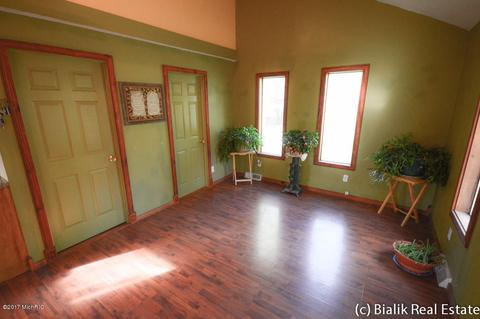 7750 E 36th St, Newaygo, MI 49337 photo 10