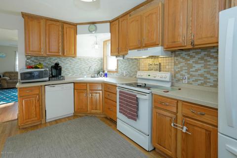 12164 Quaker St, Constantine, MI 49042 photo 6
