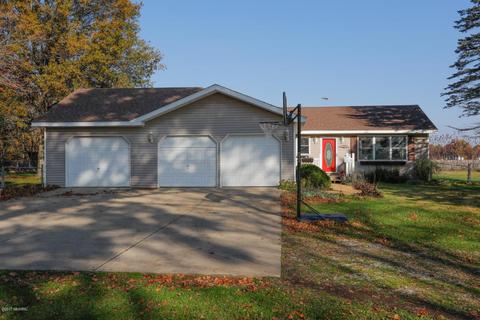 12164 Quaker St, Constantine, MI 49042 photo 2