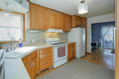 12164 Quaker St, Constantine, MI 49042 photo 7