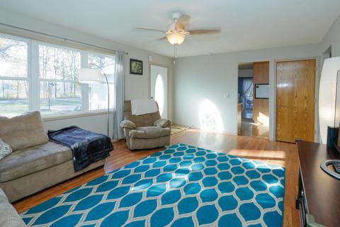 12164 Quaker St, Constantine, MI 49042 photo 4
