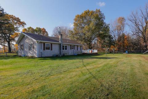 12164 Quaker St, Constantine, MI 49042 photo 22