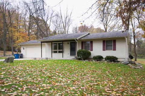 4122 E B Ave, Plainwell, MI 49080 photo 1
