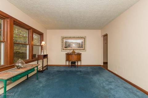348 13th St, Plainwell, MI 49080 photo 10