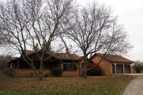 579 E Parmeter Rd, Ionia, MI 48846 photo 8