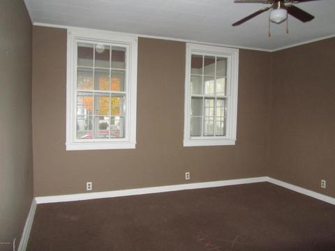 321 S Hamilton St, Marshall, MI 49068 photo 9