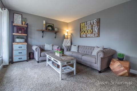 250 Donna Dr, Lowell, MI 49331 photo 5