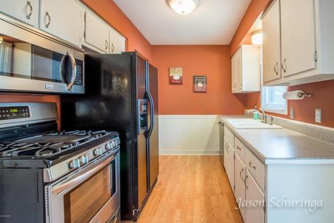 250 Donna Dr, Lowell, MI 49331 photo 12