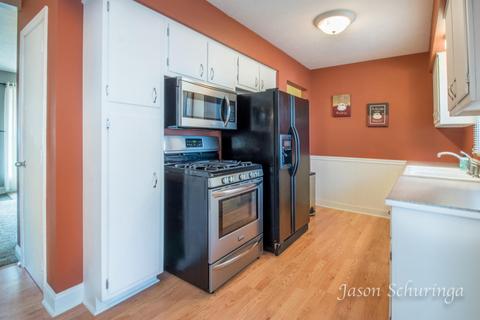 250 Donna Dr, Lowell, MI 49331 photo 10