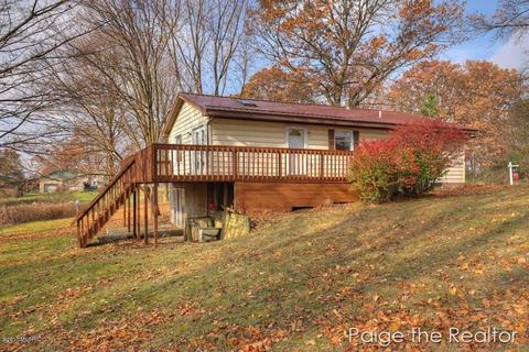 3995 Mckendry Rd, Ionia, MI 48846 photo 3