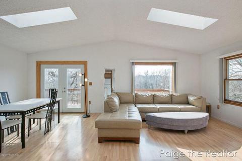 3995 Mckendry Rd, Ionia, MI 48846 photo 5