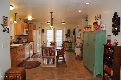 12273 40th Ave, Remus, MI 49340 photo 3