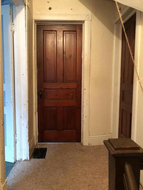 811 Pearl St, Belding, MI 48809 photo 12