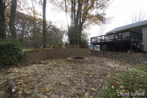 4139 Spruce Dr, Dorr, MI 49323 photo 9