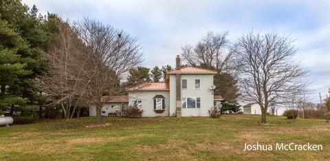 4402 Meade Rd, Belding, MI 48809 photo 1