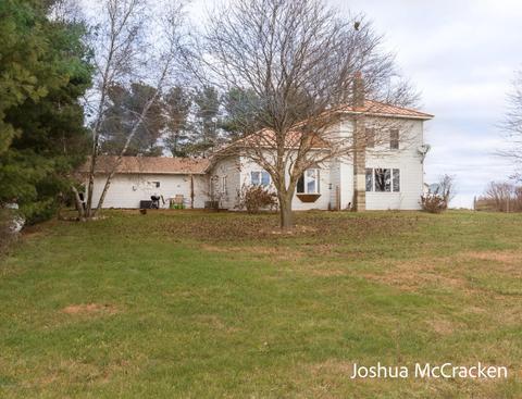 4402 Meade Rd, Belding, MI 48809 photo 2