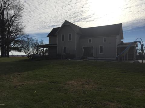4875 Johnson, Belding, MI 48809 photo 3