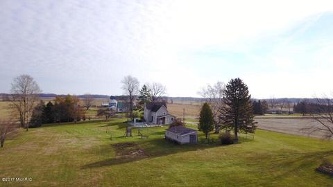 4875 Johnson, Belding, MI 48809 photo 32