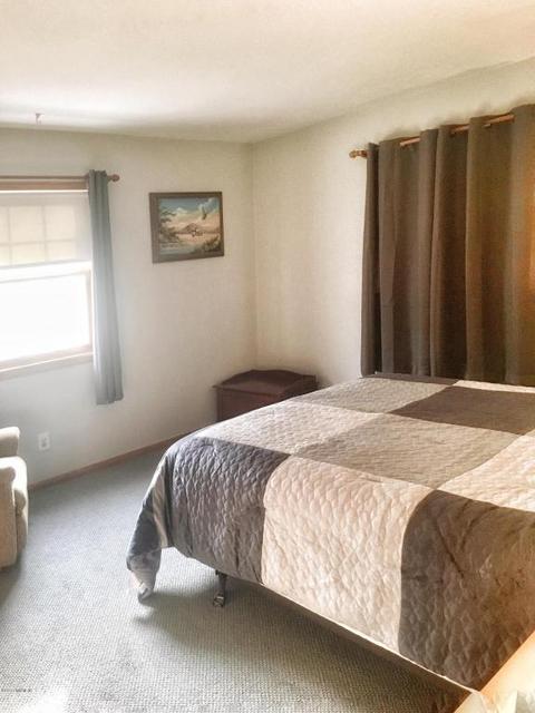 715 N Drive Dr E, Marshall, MI 49068 photo 21