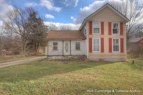 4904 White Bridge Rd, Belding, MI 48809 photo 1