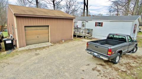 4045 East Shore Dr, Stanton, MI 48888 photo 3
