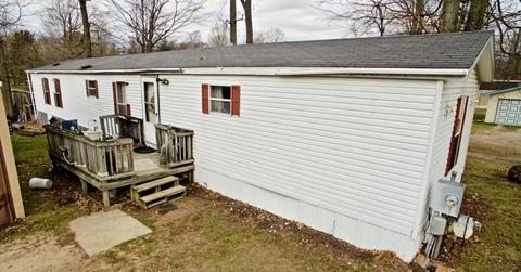 4045 East Shore Dr, Stanton, MI 48888 photo 2