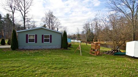 4045 East Shore Dr, Stanton, MI 48888 photo 34