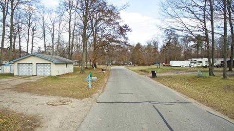4045 East Shore Dr, Stanton, MI 48888 photo 45