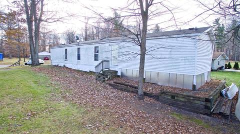 4045 East Shore Dr, Stanton, MI 48888 photo 40