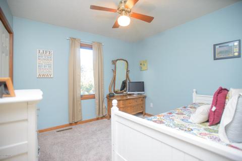830 E Park Dr, Niles, MI 49120 photo 17