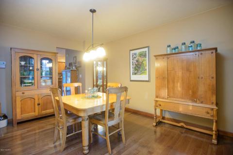 830 E Park Dr, Niles, MI 49120 photo 8